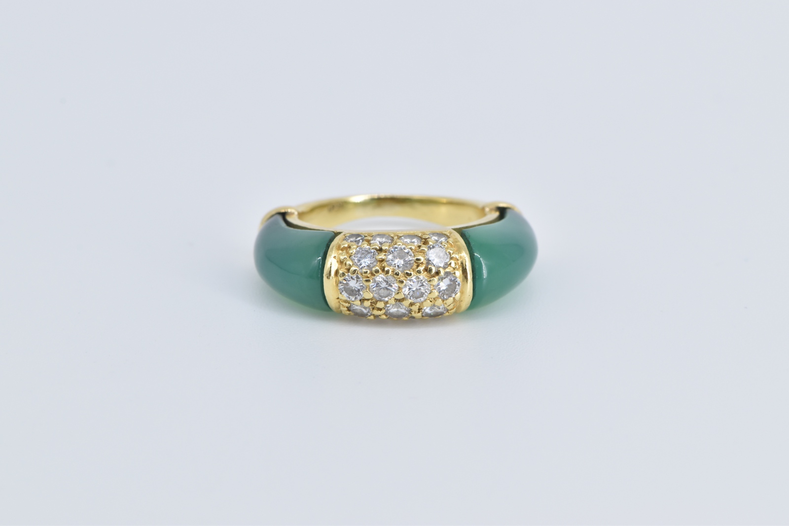 18K 0.50 Ctw Diamond Carved Green Carnelian Yellow Gold Ring, Size 5