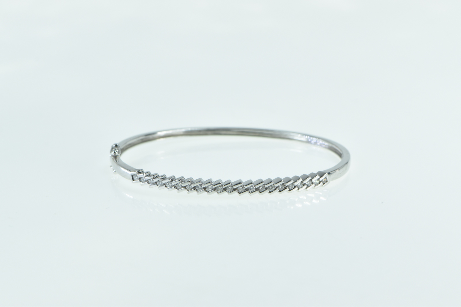 18K 0.50 Ctw Diamond Squared Slanted Oval Bangle White Gold Bracelet 6.25"
