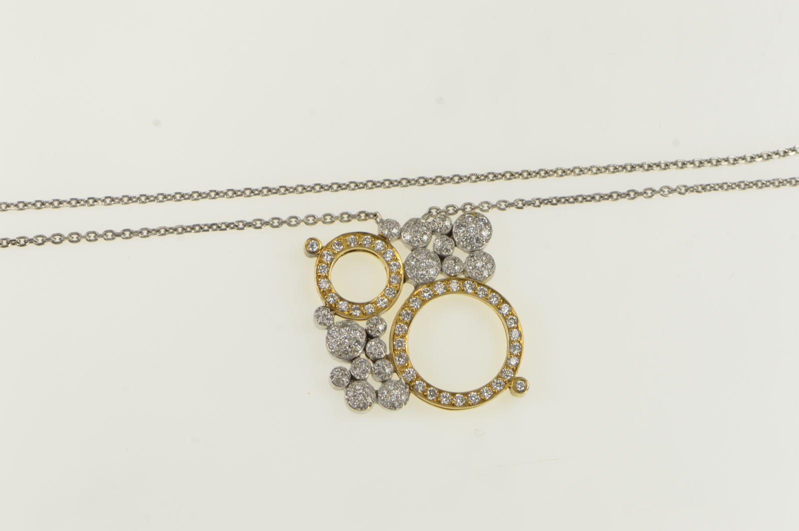 18K 1.00 Ctw Diamond Circle Cluster Chain White Gold Necklace 16.5"