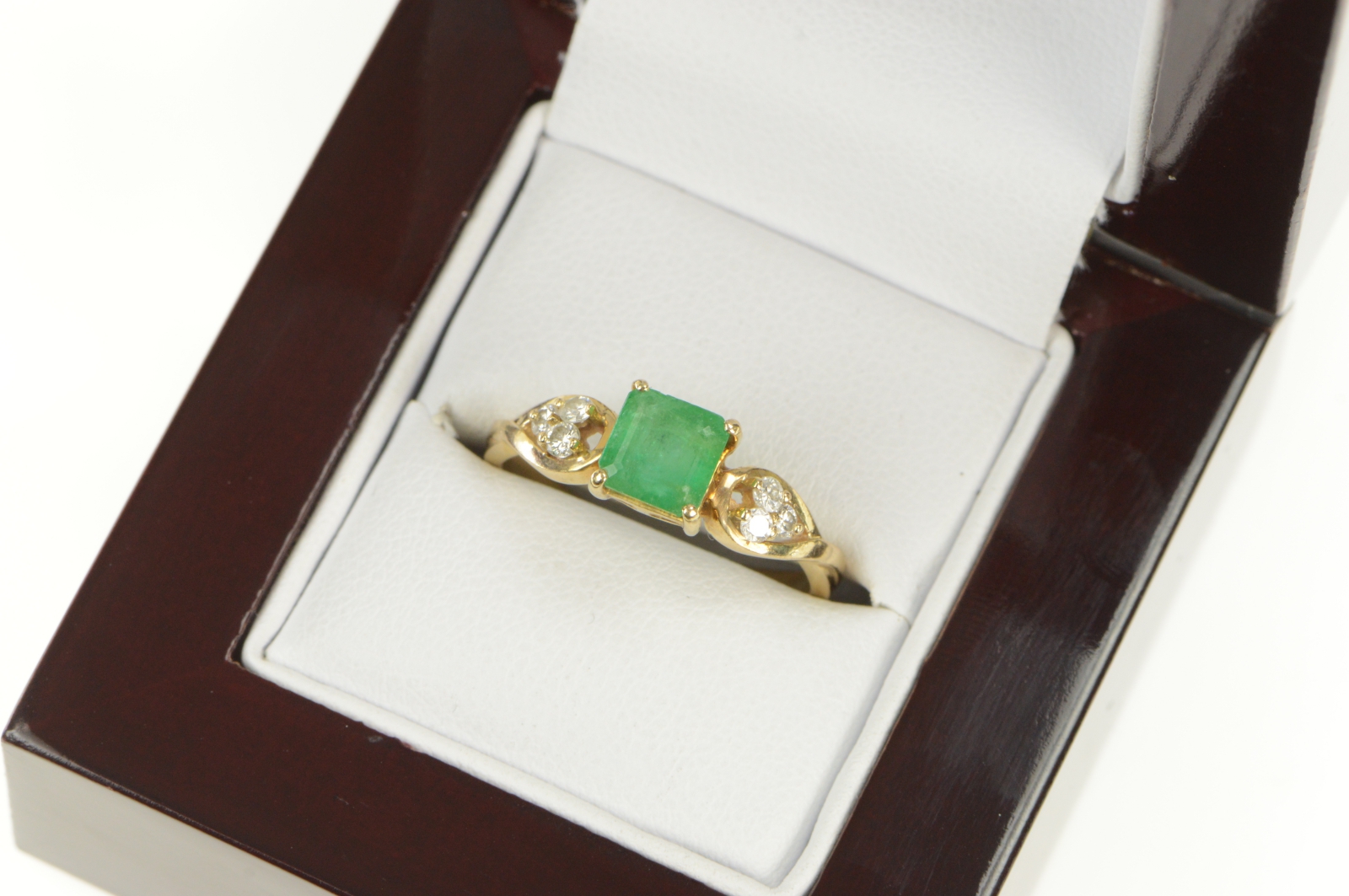 18K 1.15 Ctw Emerald Diamond Engagement Yellow Gold Ring, Size 8