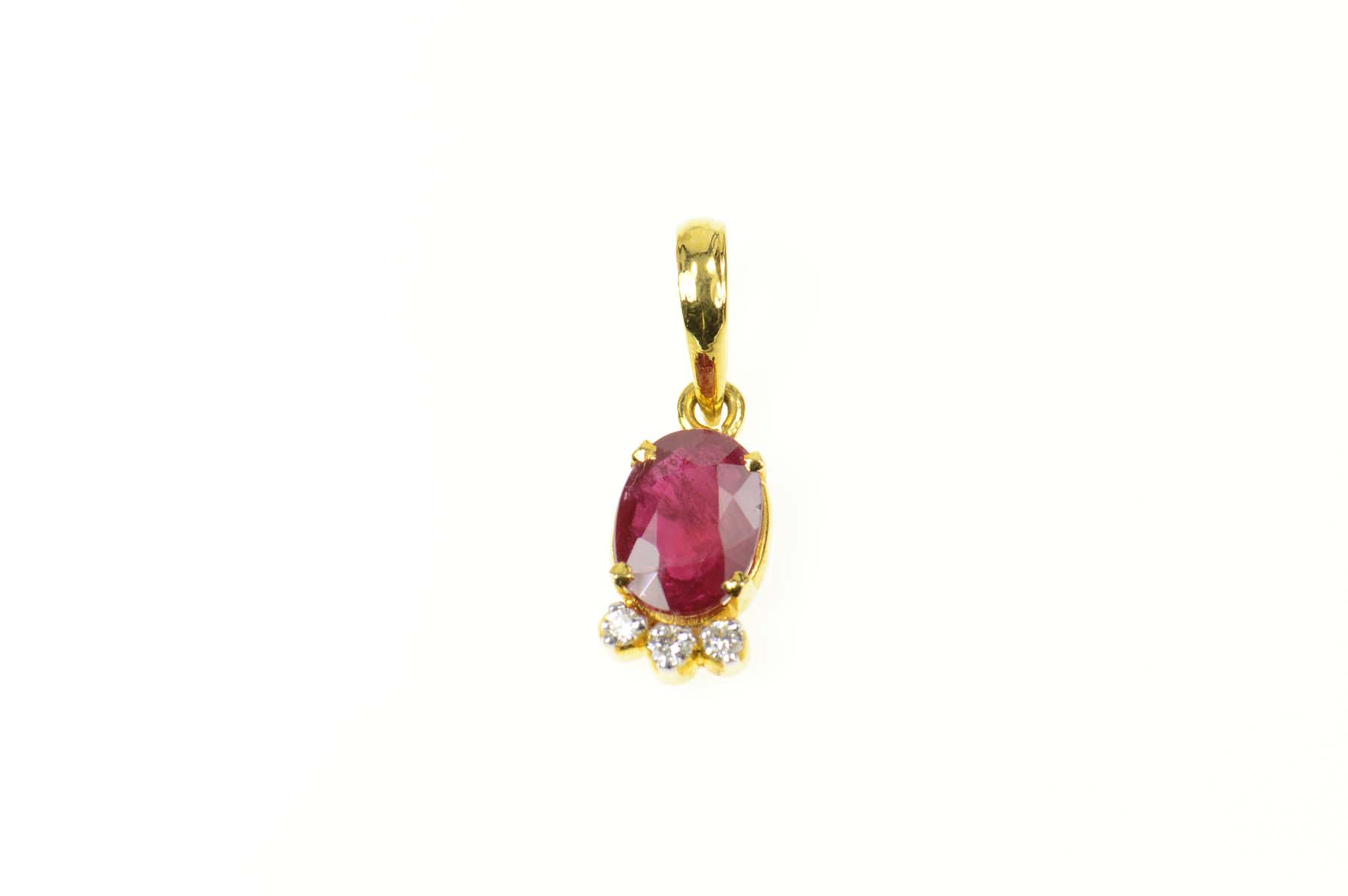 18K 1.36 Ctw Natural Ruby Diamond Accent Yellow Gold Pendant
