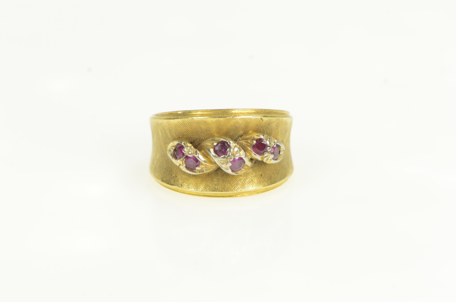 18K 1950's Natural Ruby Twist Ribbon Concave Yellow Gold Ring, Size 6.5 ...
