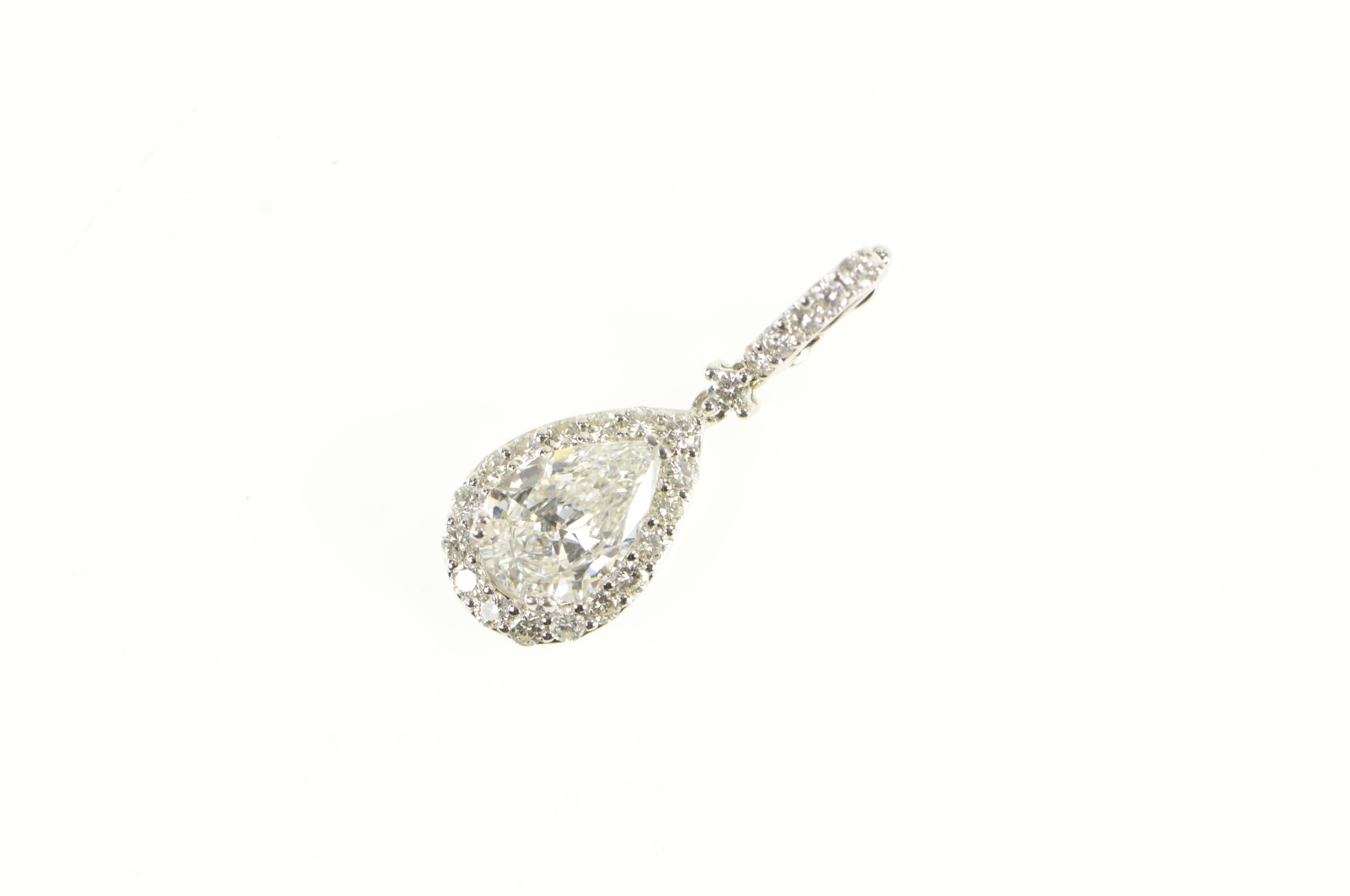 18K 2.09 Ctw Pear 1.40 Ct VS Diamond Halo White Gold Pendant