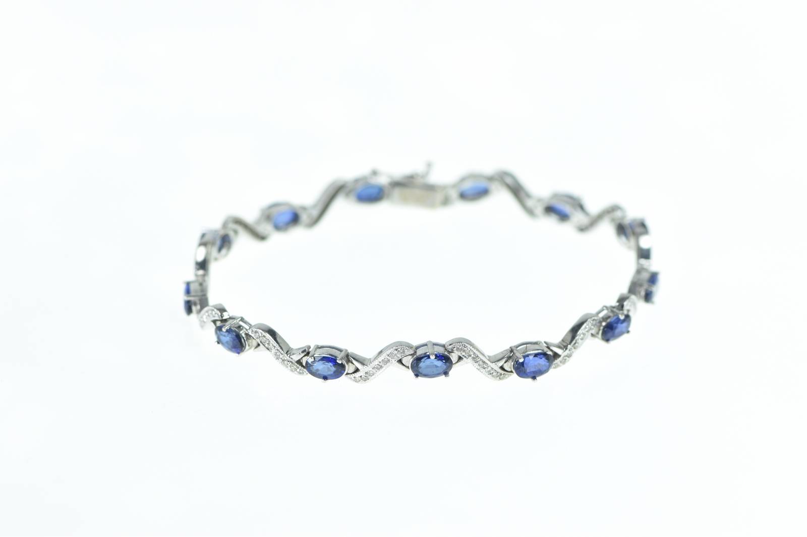 18K 7.52 Ctw Natural Sapphire Diamond Wavy White Gold Bracelet 7.25"
