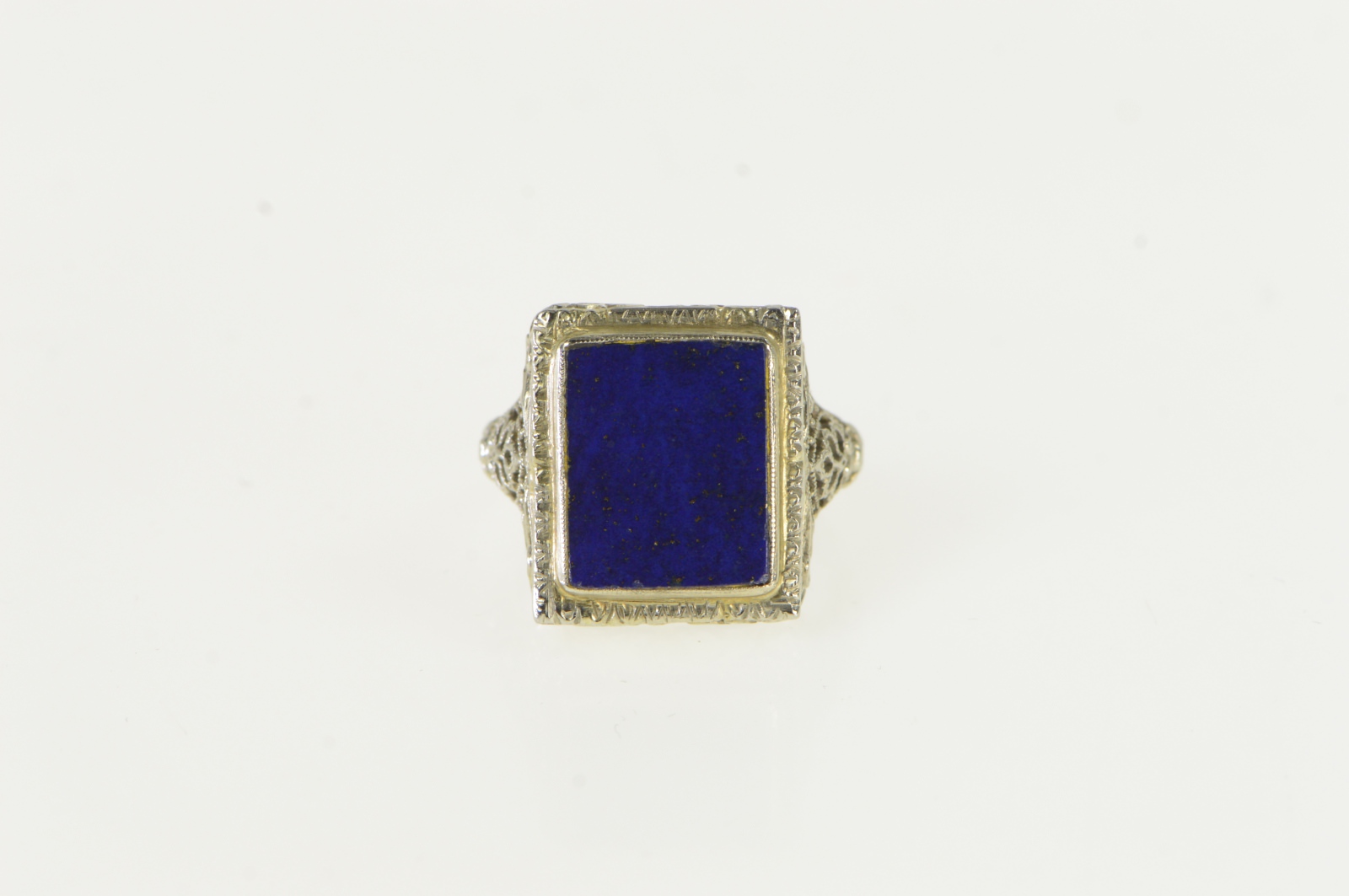18K Art Deco Lapis Lazuli Filigree Squared White Gold Ring, Size 4.5