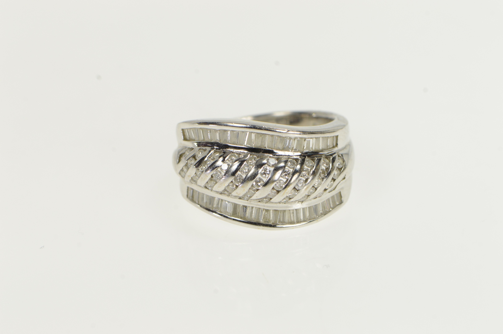 18K Ctw Diamond Encrusted Statement Band White Gold Ring, Size 7