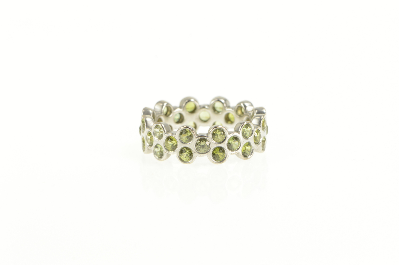 18K Green Sapphire Eternity Honeycomb Band White Gold Ring, Size 7.25