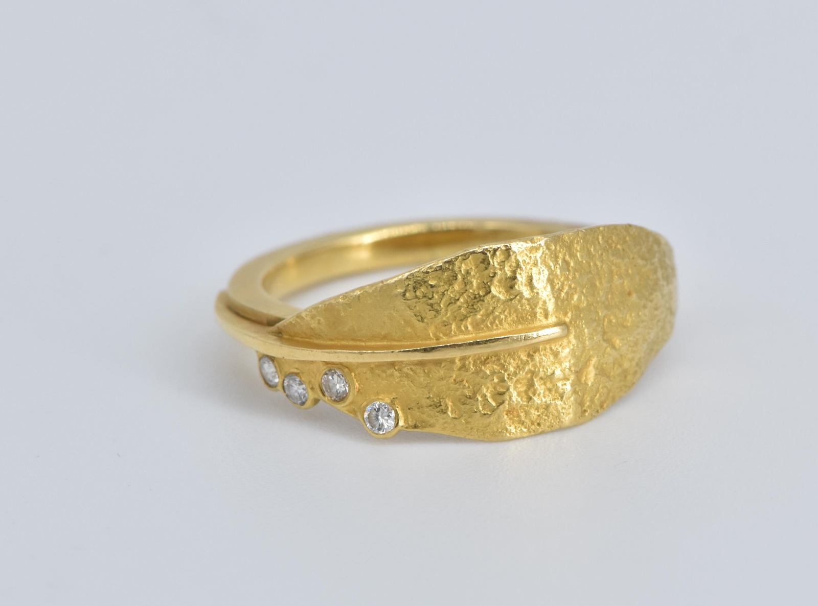 18K Natural Diamond Leaf Nature Motif Stacking Yellow Gold Ring, Size 7.25