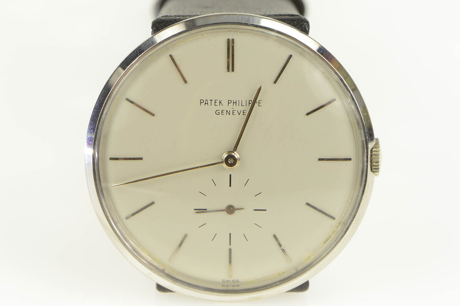 18K Patek Phillip Calatrava Ref 3516 Vintage Watch - Men's | Property Room