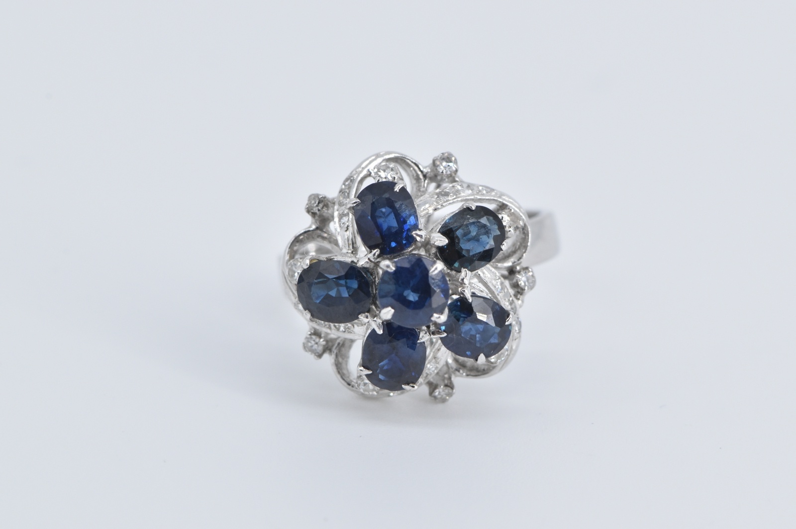 18K Sapphire Flower Natural Diamond Vintage Cocktail White Gold Ring, Size 8