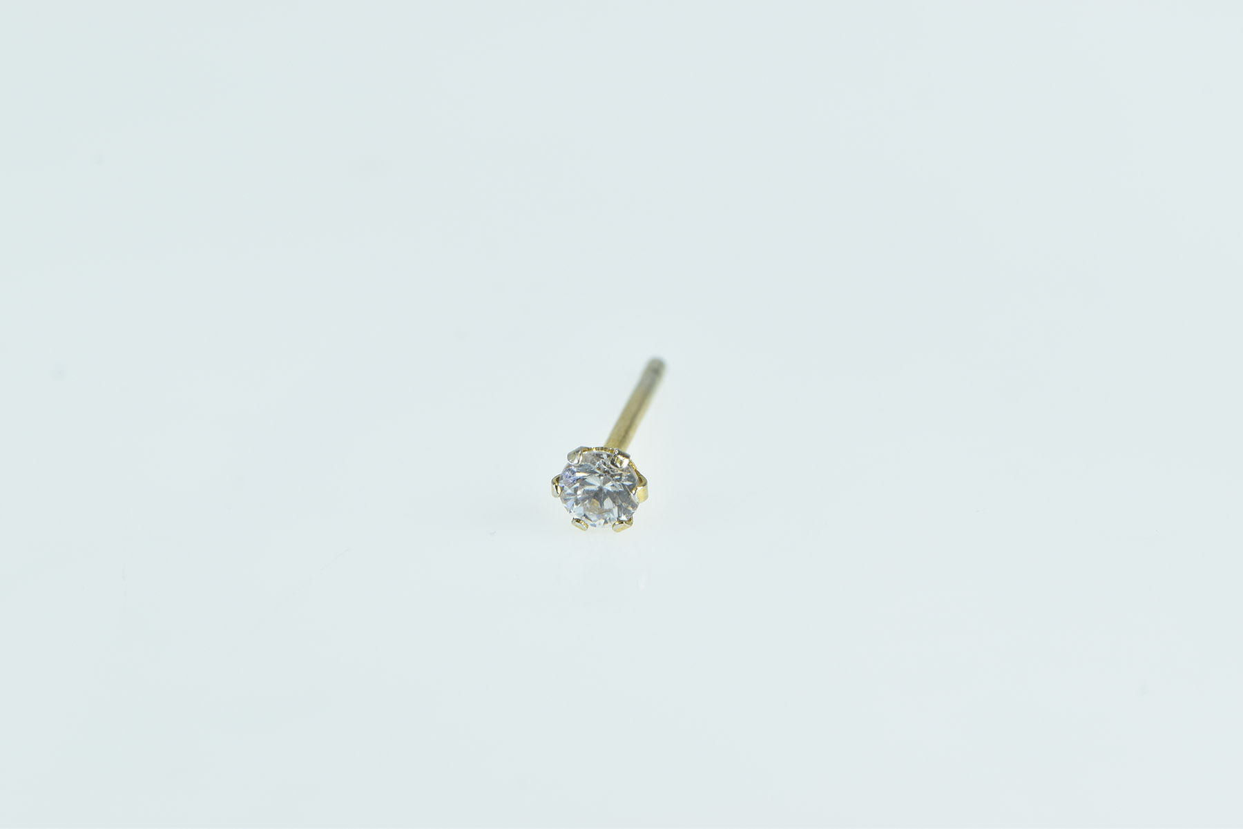 18K Single Round Solitaire Vintage CZ Yellow Gold Earring