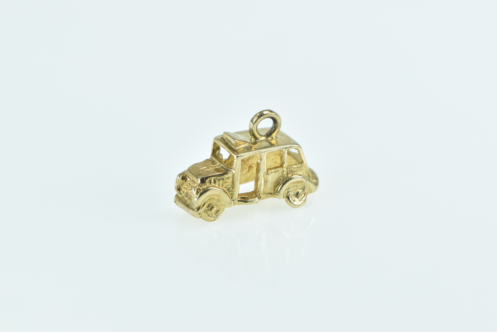 9K Vintage London Taxi Cab Vintage Travel Yellow Gold Charm/Pendant