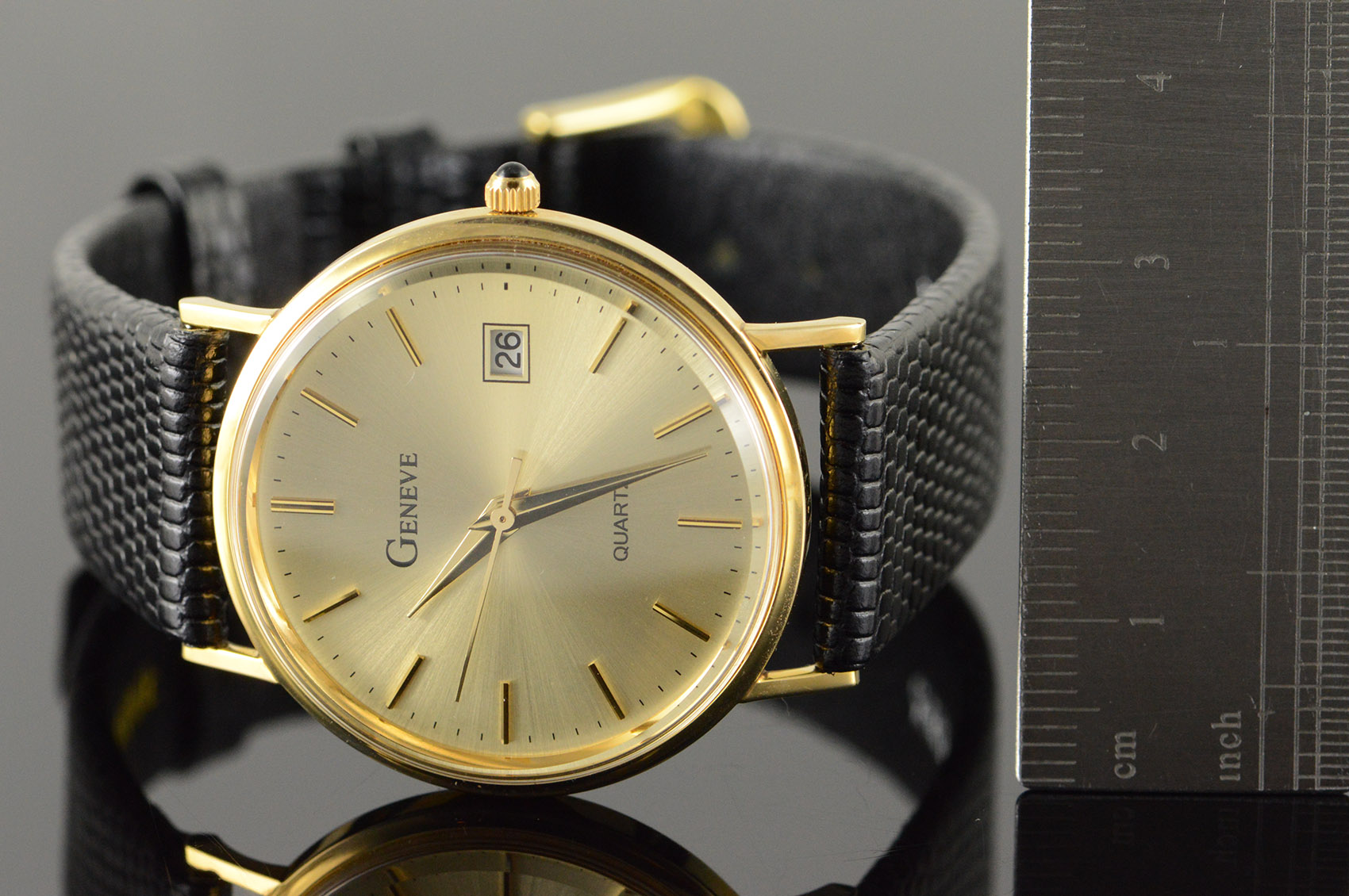 Geneve Brand Vintage 32mm Quartz Wrist Watch Men's Property Room