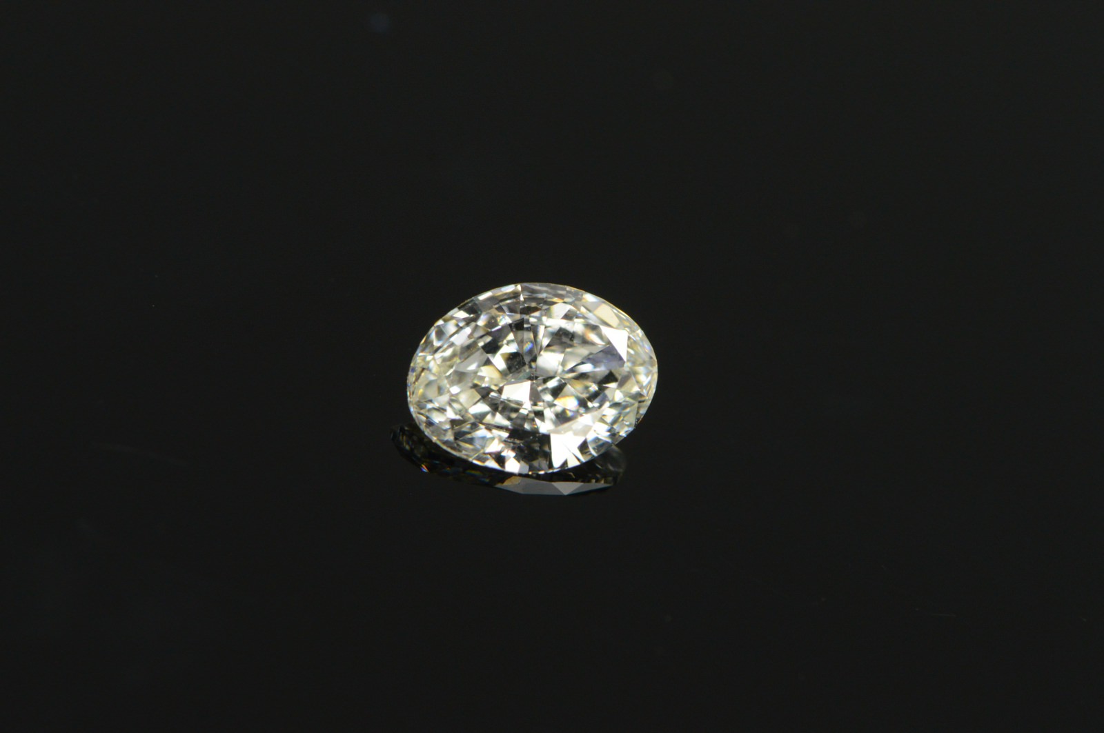 GIA 0.69 Ct Oval Cut J Color VS1 Diamond
