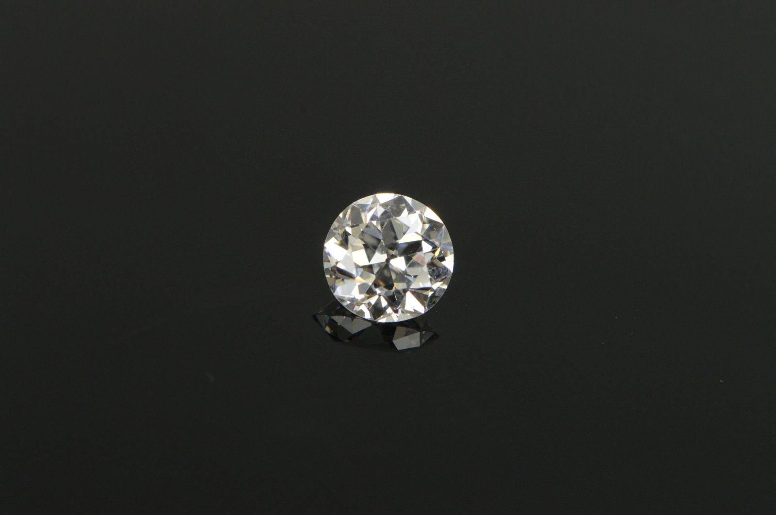 GIA 1.10 Ct Round Brilliant Cut G Color VVS2 Clarity Diamond