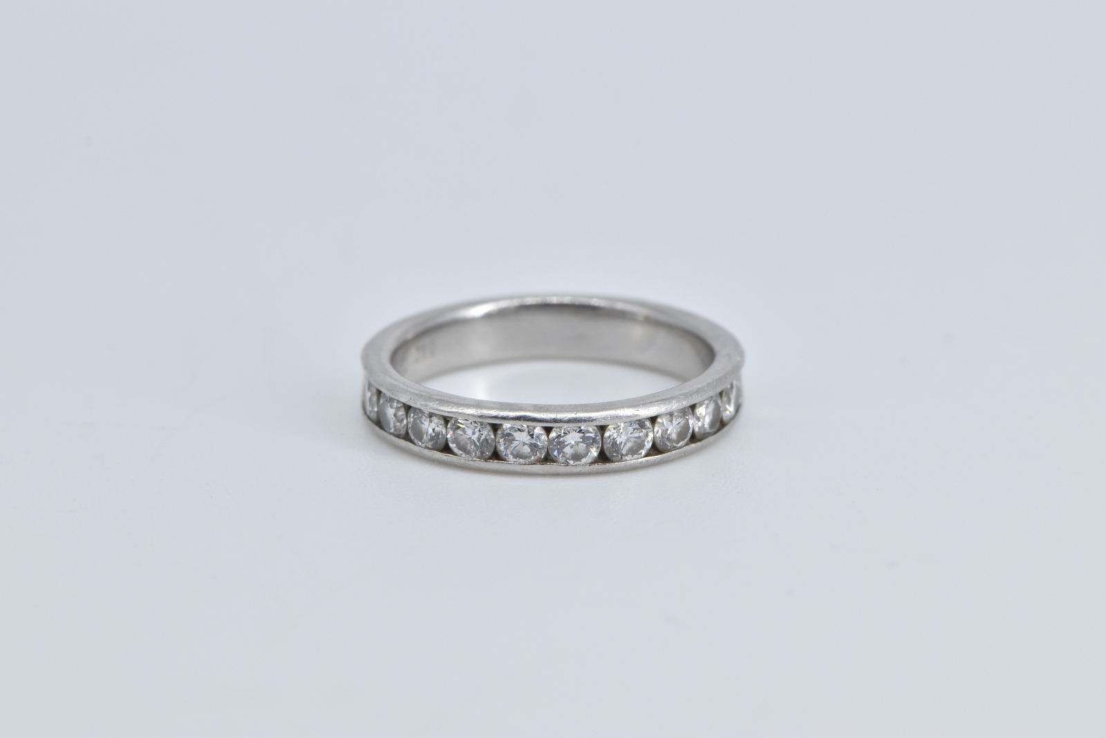 Platinum 0.50 Ctw Diamond Classic Wedding Band Ring, Size 3.75