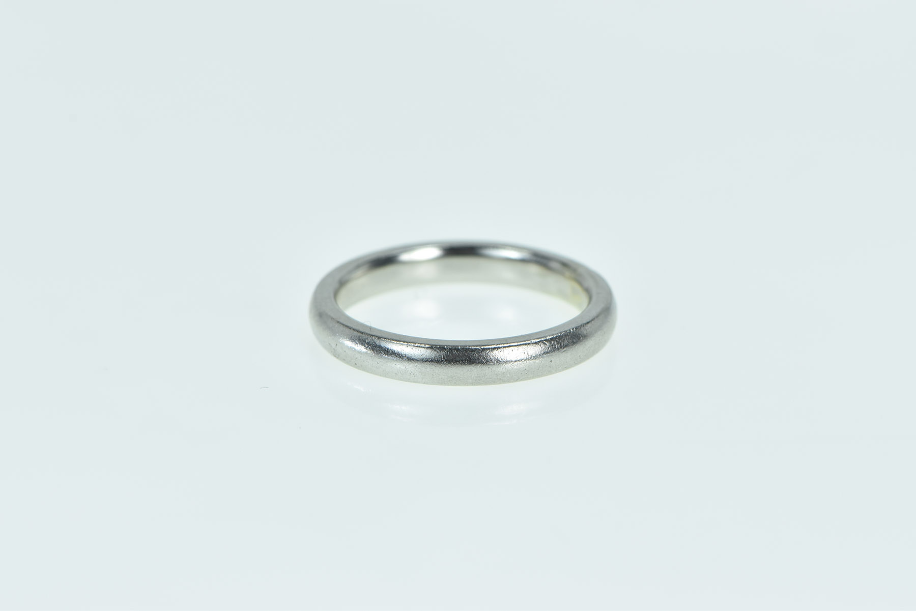 Platinum 2.8mm Vintage Classic Simple Wedding Band Ring, Size 5.25