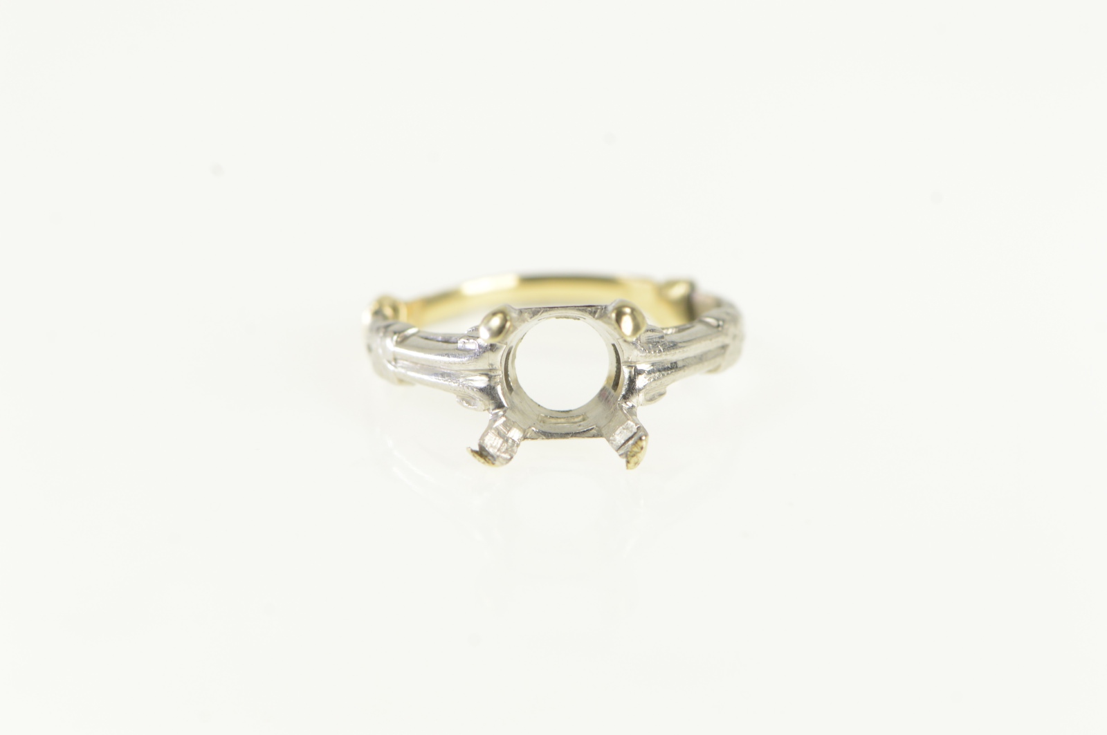 Platinum Classic 8mm Vintage Engagement Setting Ring, Size 3.25