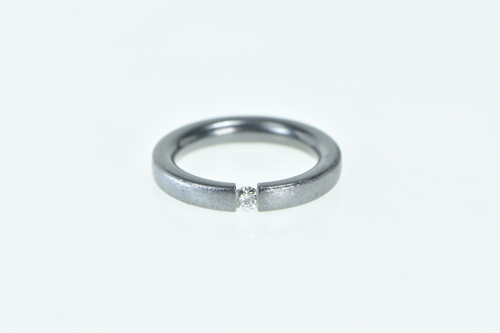 Platinum Modern Pressure Set Diamond Engagement Ring, Size 5.75