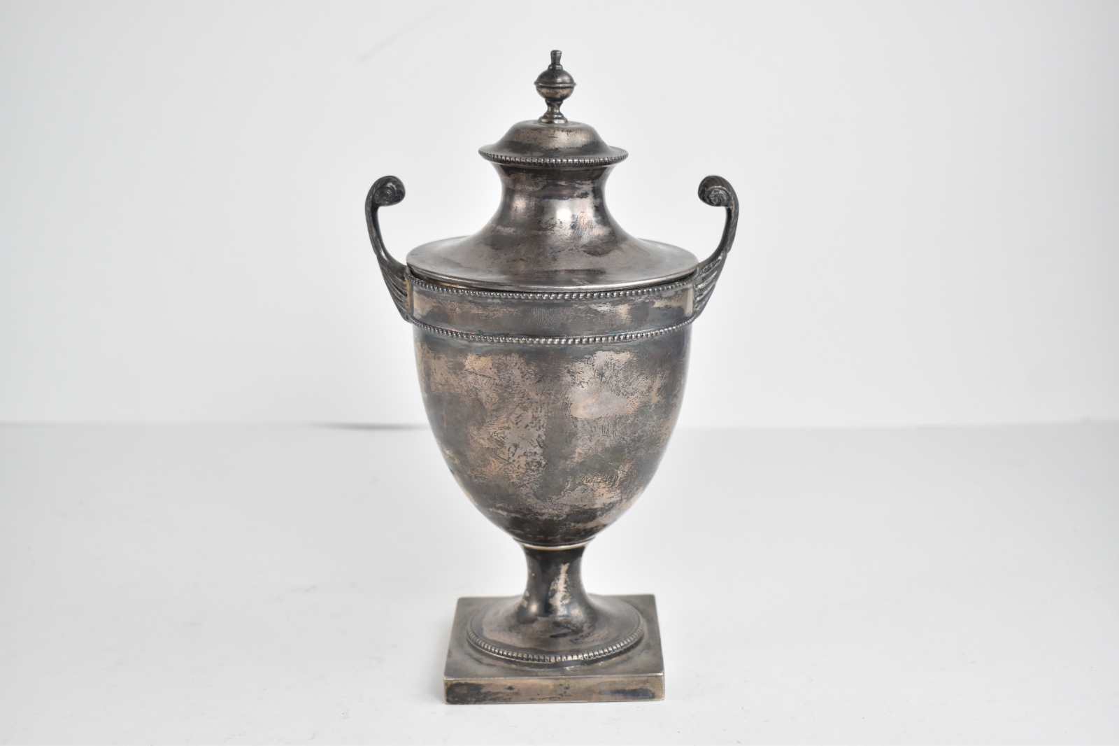 Sterling Silver 1914 Harry Freeman Lidded Trophy Pot Urn 8"