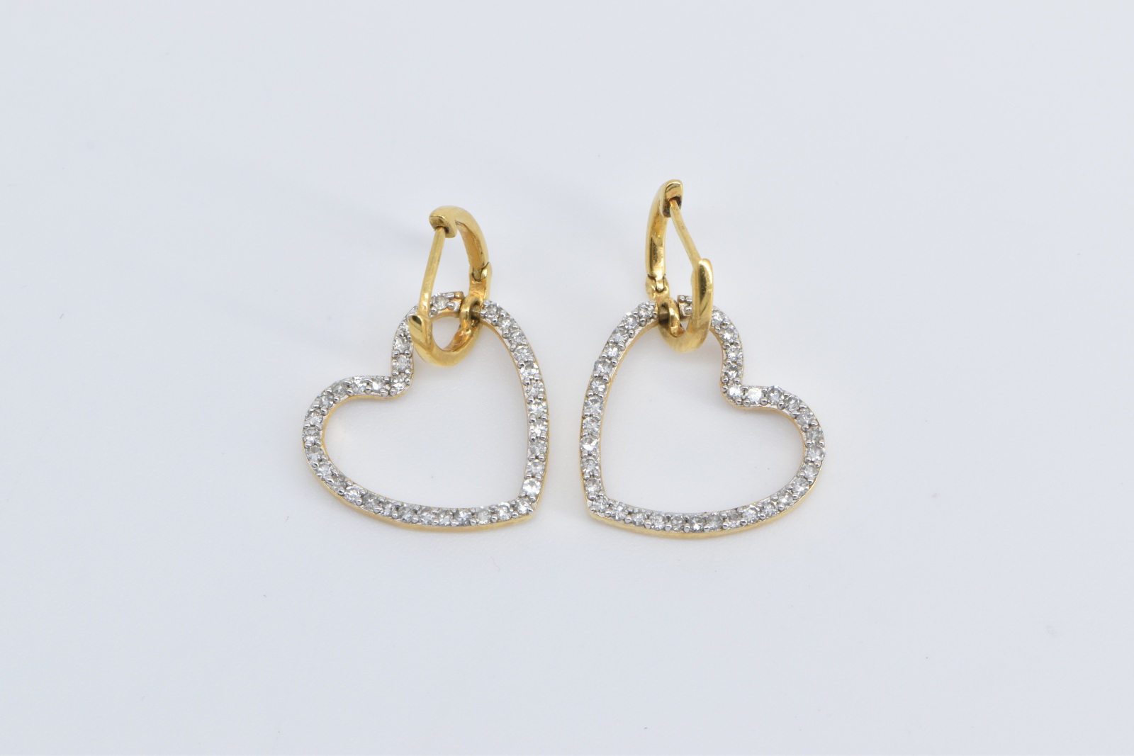 Sterling Silver Gold Plated 0.35 Ctw Diamond Heart Love Dangle Earrings