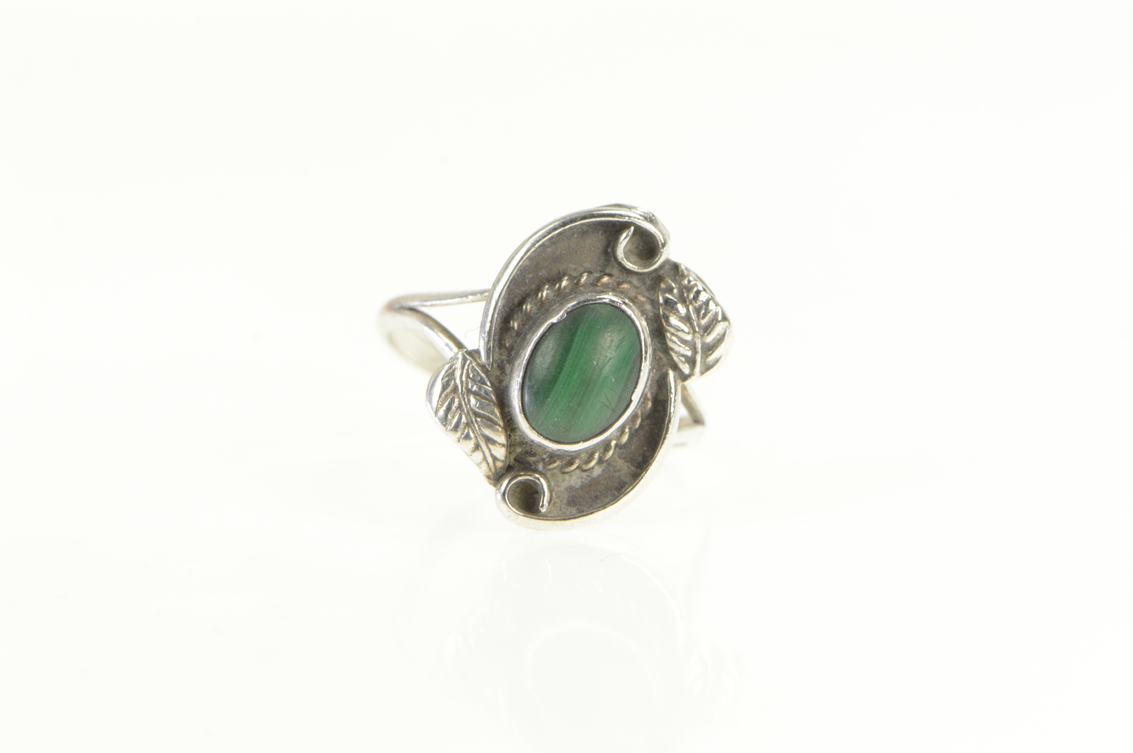 Sterling Silver Malachite Oval Cabochon Southwestern Ring, Size 3.75