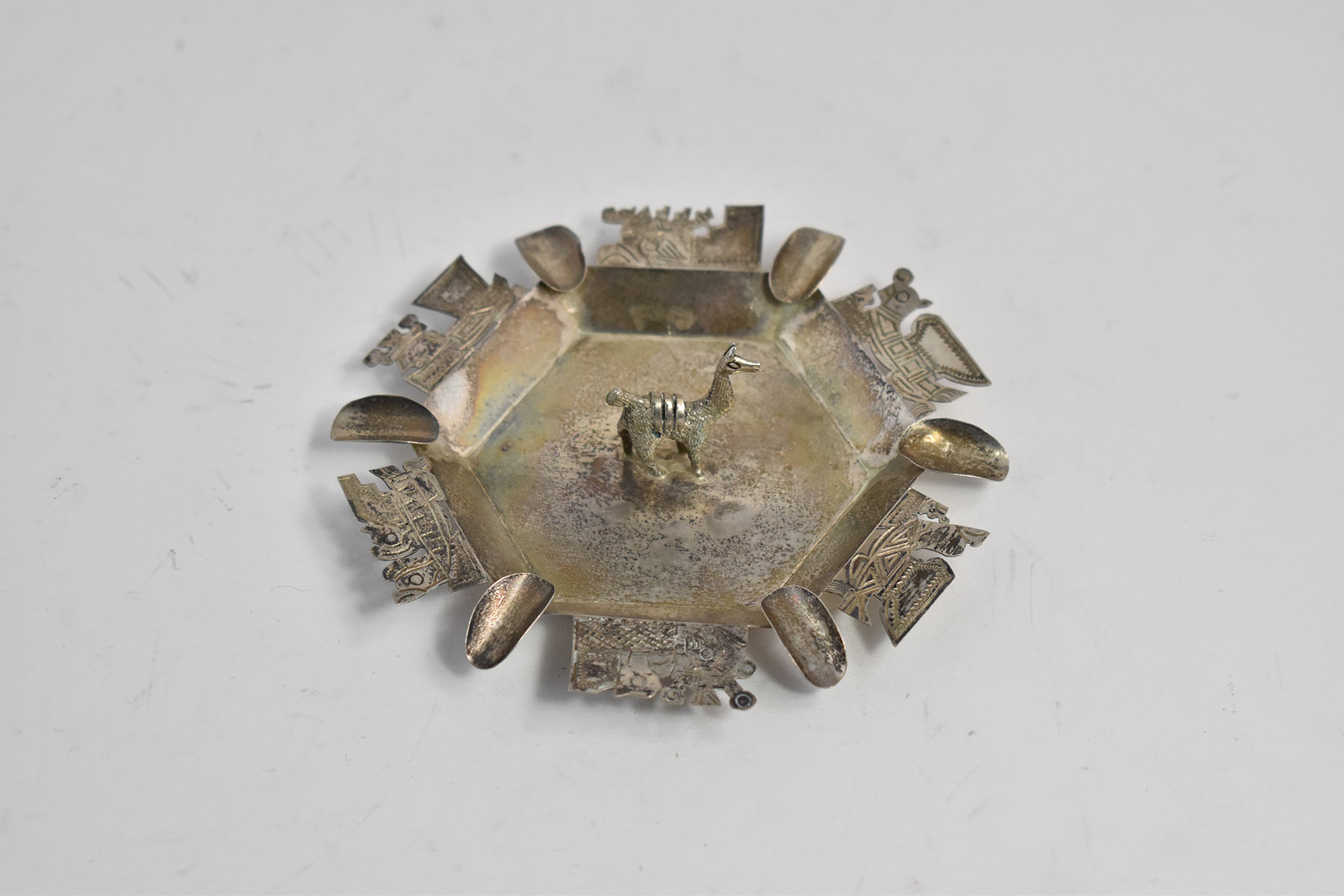 Sterling Silver Peruvian Alpaca Motif Ornate Traditional Ash Tray