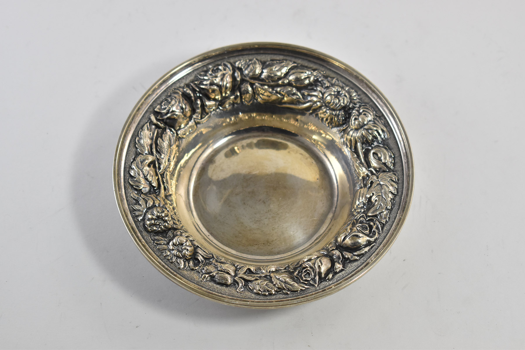 Sterling Silver Stieff Sterling Rose Repousse Berry Candy Bowl 53