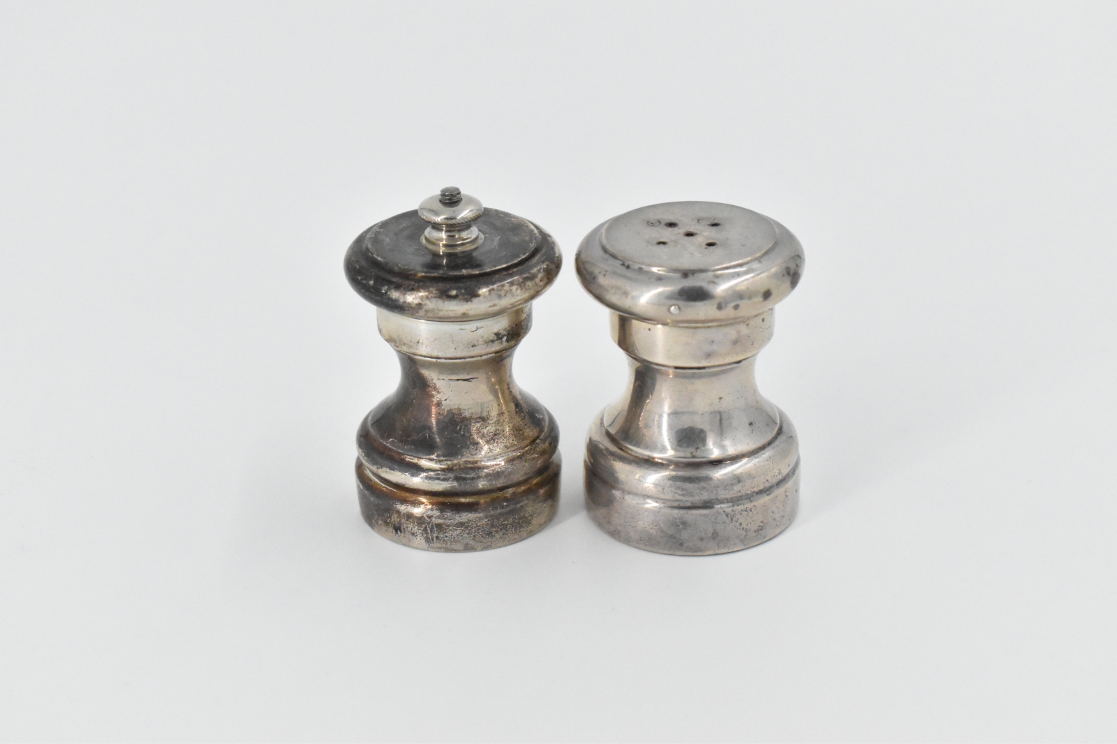 Sterling Silver Tiffany & Co Mid Century Salt Shaker Pepper Mill (2 pcs)