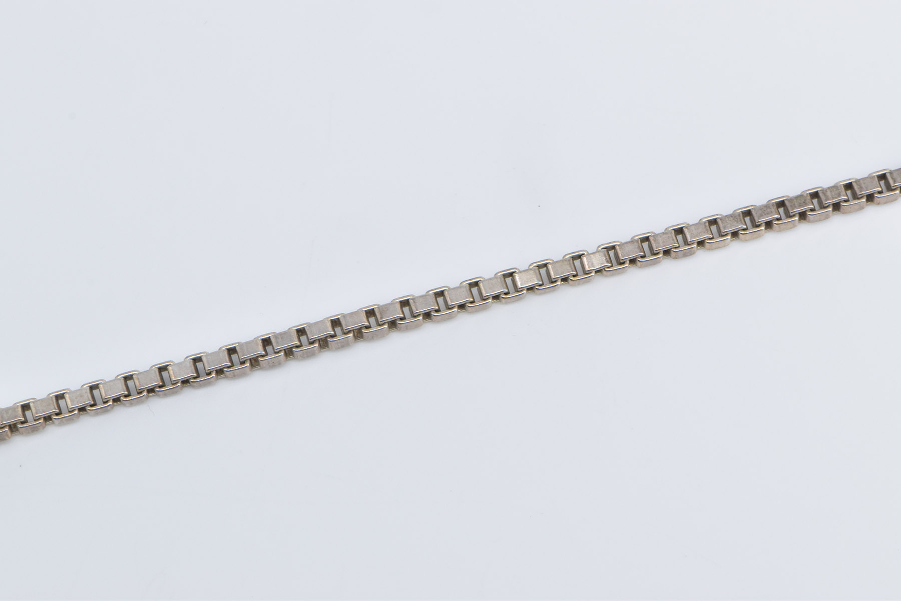 Sterling Silver Tiffany & Co Venetian 4.0mm Box Chain Link Necklace 17.75"