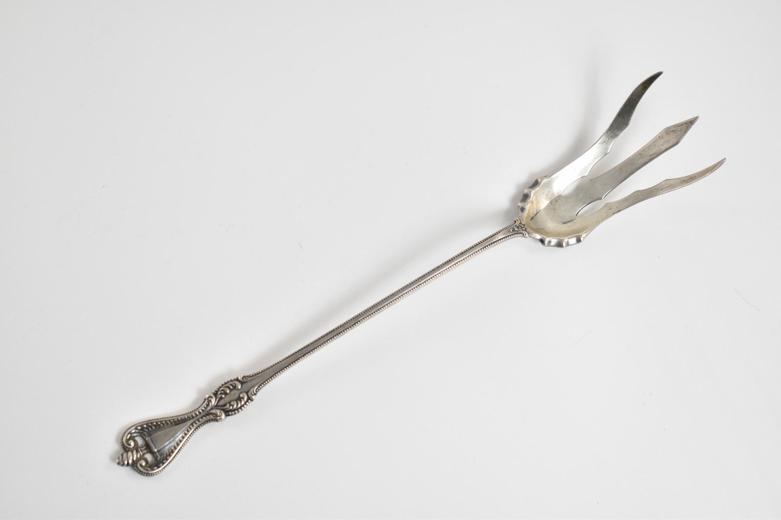 Sterling Silver Towle Old Colonial Large Lettuce Serving Fork