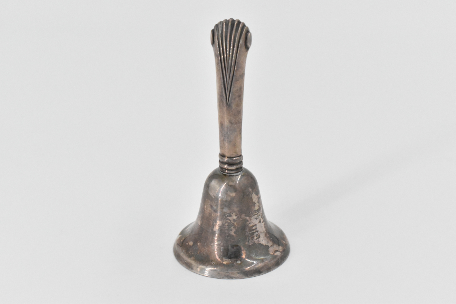 Sterling Silver Tuttle Silversmiths Vintage Onslow Rare Dinner Bell