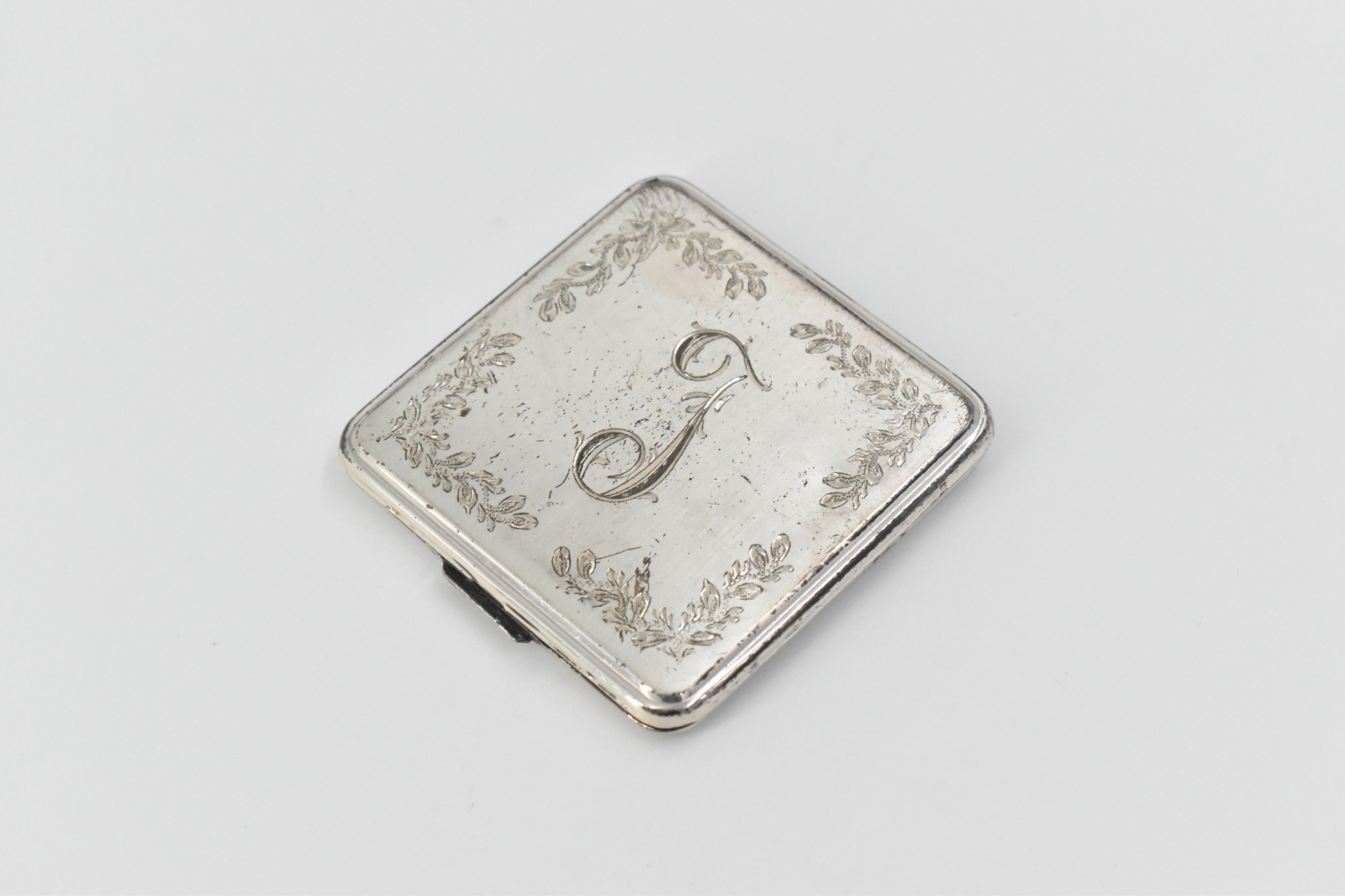 Sterling Silver Vintage Monogram Engraved Vine Mirror Make Up Case