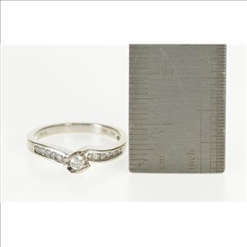 10K 0.25 Ctw Diamond Pressure Set Engagement White Gold Ring, Size 7