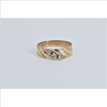 10K Classic Diamond Striped Wedding Band Yellow Gold Ring, Size 10.75