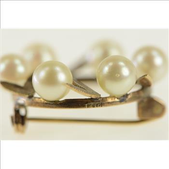 10K Ornate Pearl Leaf Vine Round Circle Yellow Gold Pendant