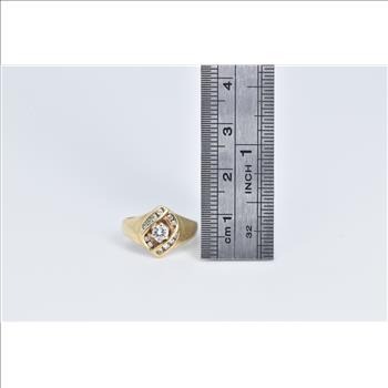 14K 0.25 Ctw Natural Diamond Halo Promise Yellow Gold Ring, Size 3.5