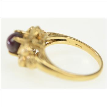 14K 1960's Natural Star Ruby Leaf Design Vintage Yellow Gold Ring, Size 4.75