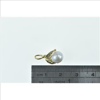 14K 7.7mm Pearl Leaf Accent Nature Motif Yellow Gold Pendant