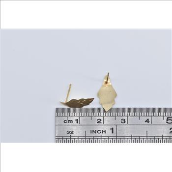 14K Diamond Cut Leaf Design Vintage Stud Yellow Gold Earrings