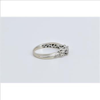 14K Diamond Round Cluster Engagement Promise White Gold Ring, Size 6