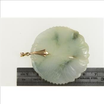 14K Jadeite Pisces Astrology Sign Medallion Yellow Gold Pendant