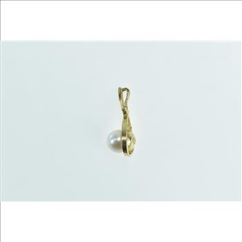14K Pearl Vintage Diamond Accent Classic Yellow Gold Pendant
