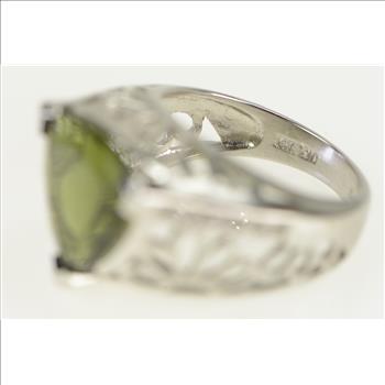 14K Trillion Green Stone Ornate Floral Cocktail White Gold Ring, Size 6