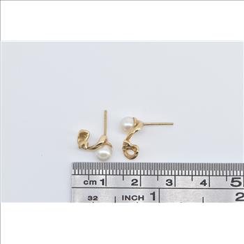 14K Vintage Pearl Diamond Swirl Fashion Stud Yellow Gold Earrings