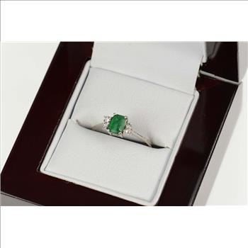 18K 0.47 Ctw Natural Emerald Diamond Engagement White Gold Ring, Size 5.5