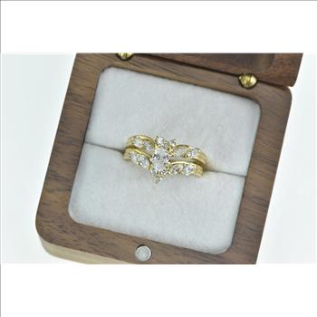 18K 1.01 Ctw Pear Diamond Chevron Engagement Yellow Gold Ring, Size 6.75