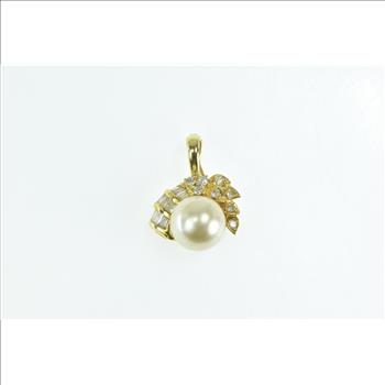 18K 10.8mm Cultured Pearl Diamond Vintage Yellow Gold Pendant