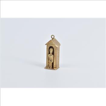 9K Royal Kings Queens Guard 3D Articulated Stand Yellow Gold Charm/Pendant