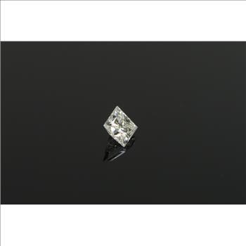 GIA 0.39 Ct Princess Cut F Color SI2 Clarity Diamond